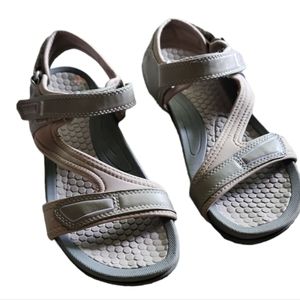 BARETRAPS DONATELLA SANDALS